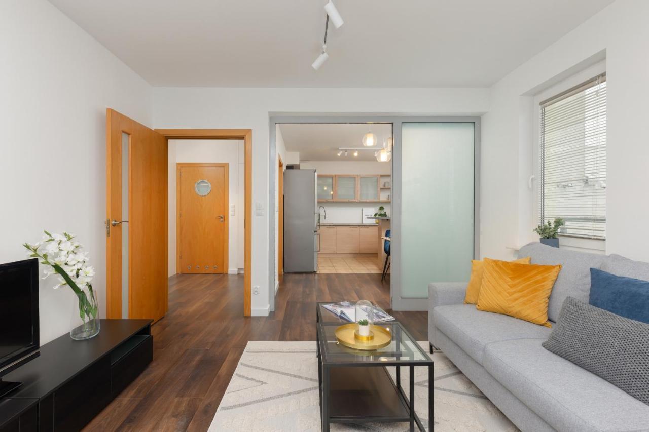 Beautiful & Spacious Warsaw Apartment By Noclegi Renters エクステリア 写真