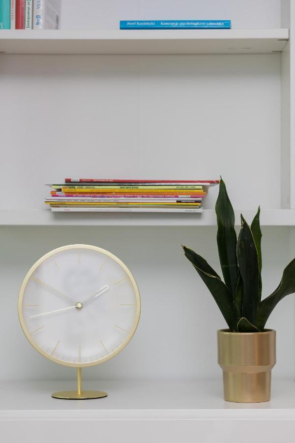 Beautiful & Spacious Warsaw Apartment By Noclegi Renters エクステリア 写真